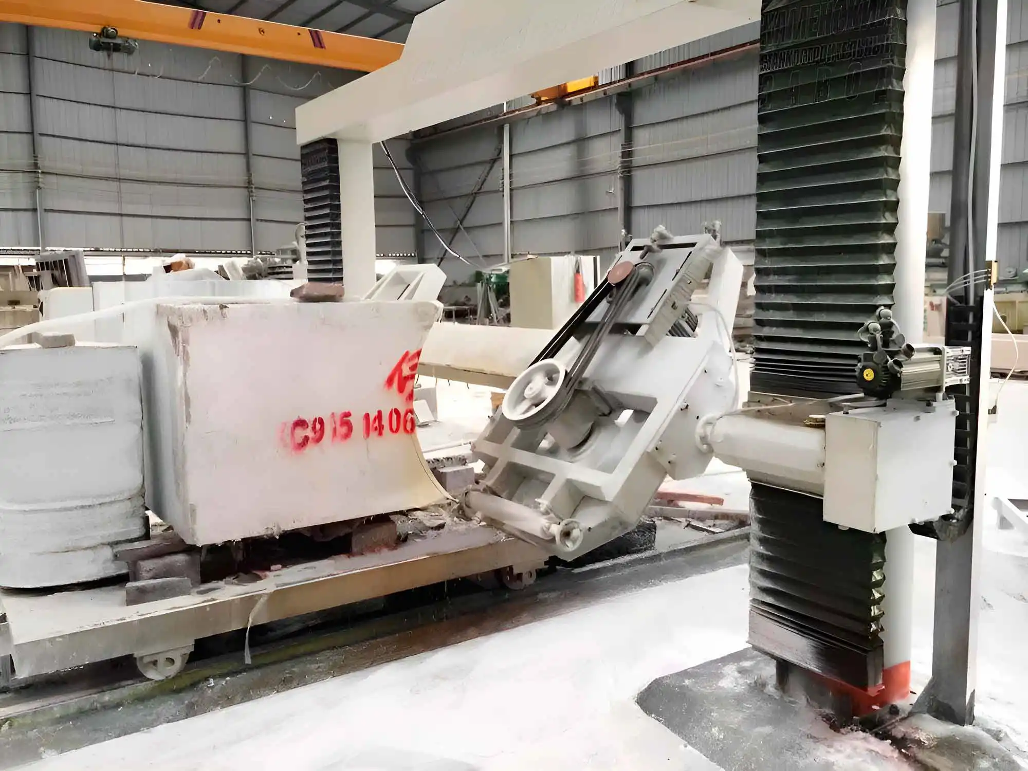 Ленточнопильный для резки мрамора CNC MARBLE CUTTER — фото 2